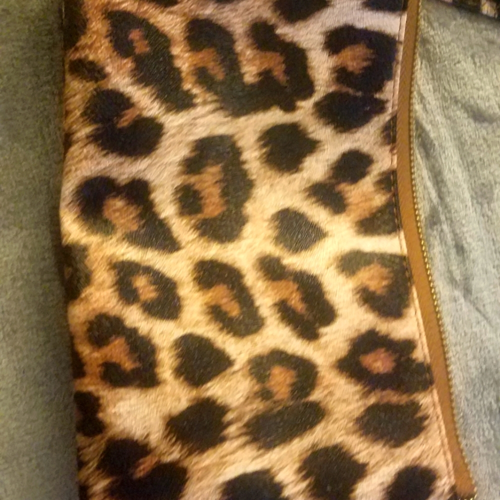 Leopard crossbody bag